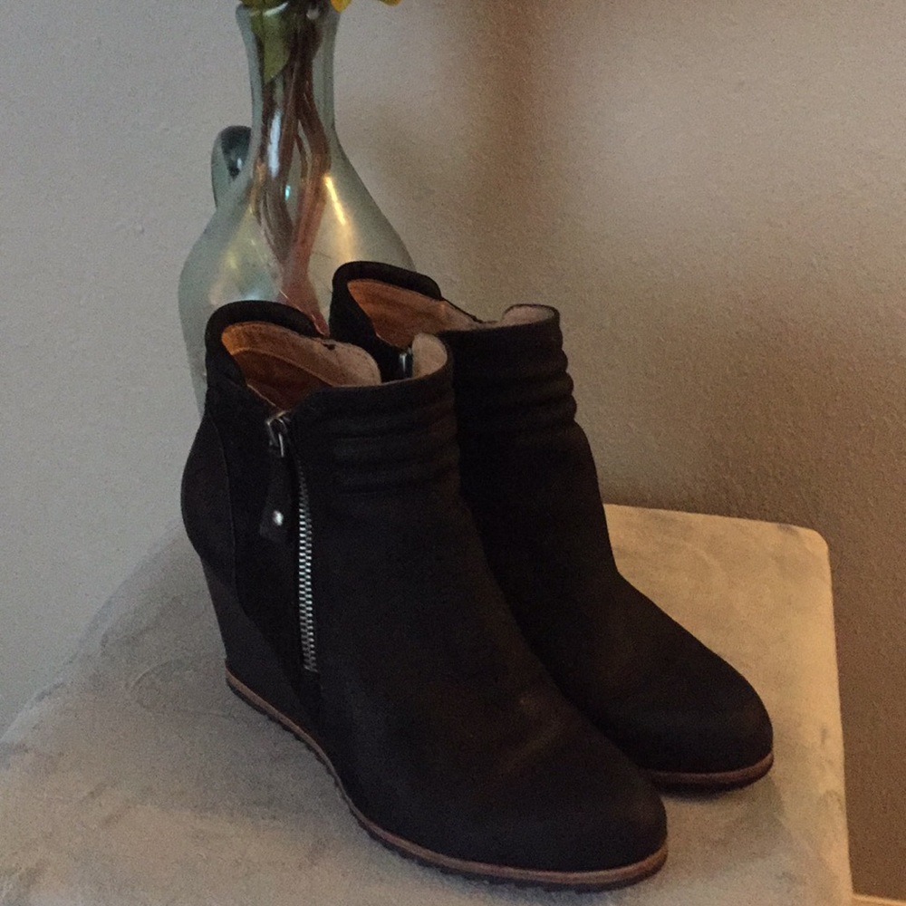 Heeled Booties - Black